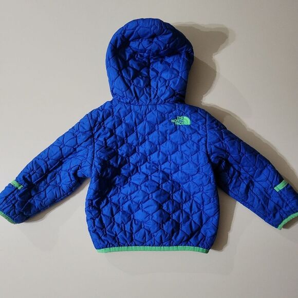 The North Face Infant Reversible Monster Blue Perrito Puffer Jacket - Picture 15 of 16